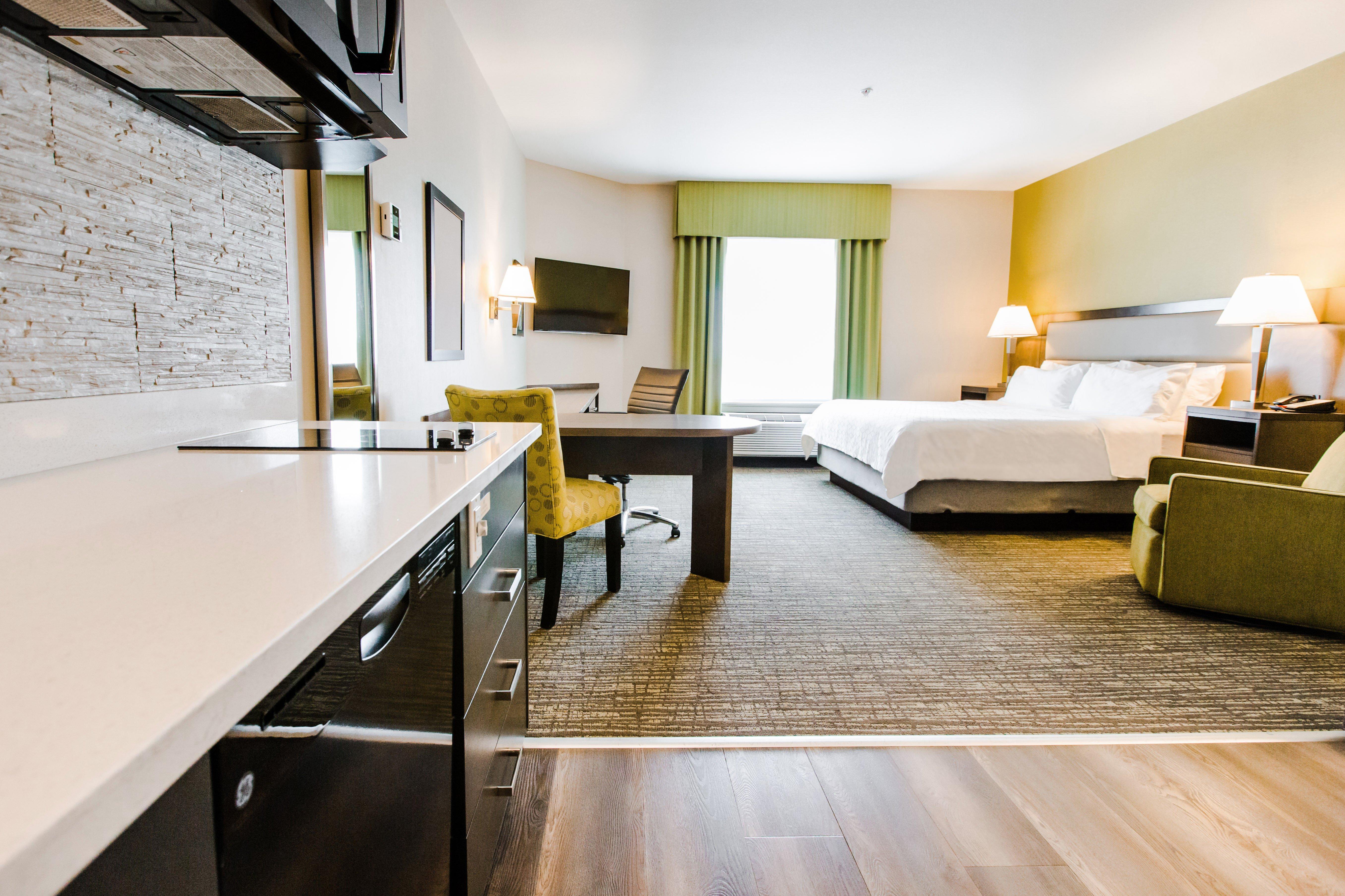 Candlewood Suites West Edmonton - Mall Area By Ihg Экстерьер фото