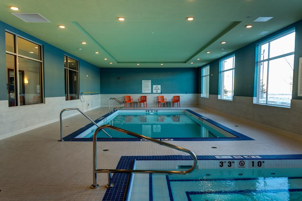 Candlewood Suites West Edmonton - Mall Area By Ihg Экстерьер фото