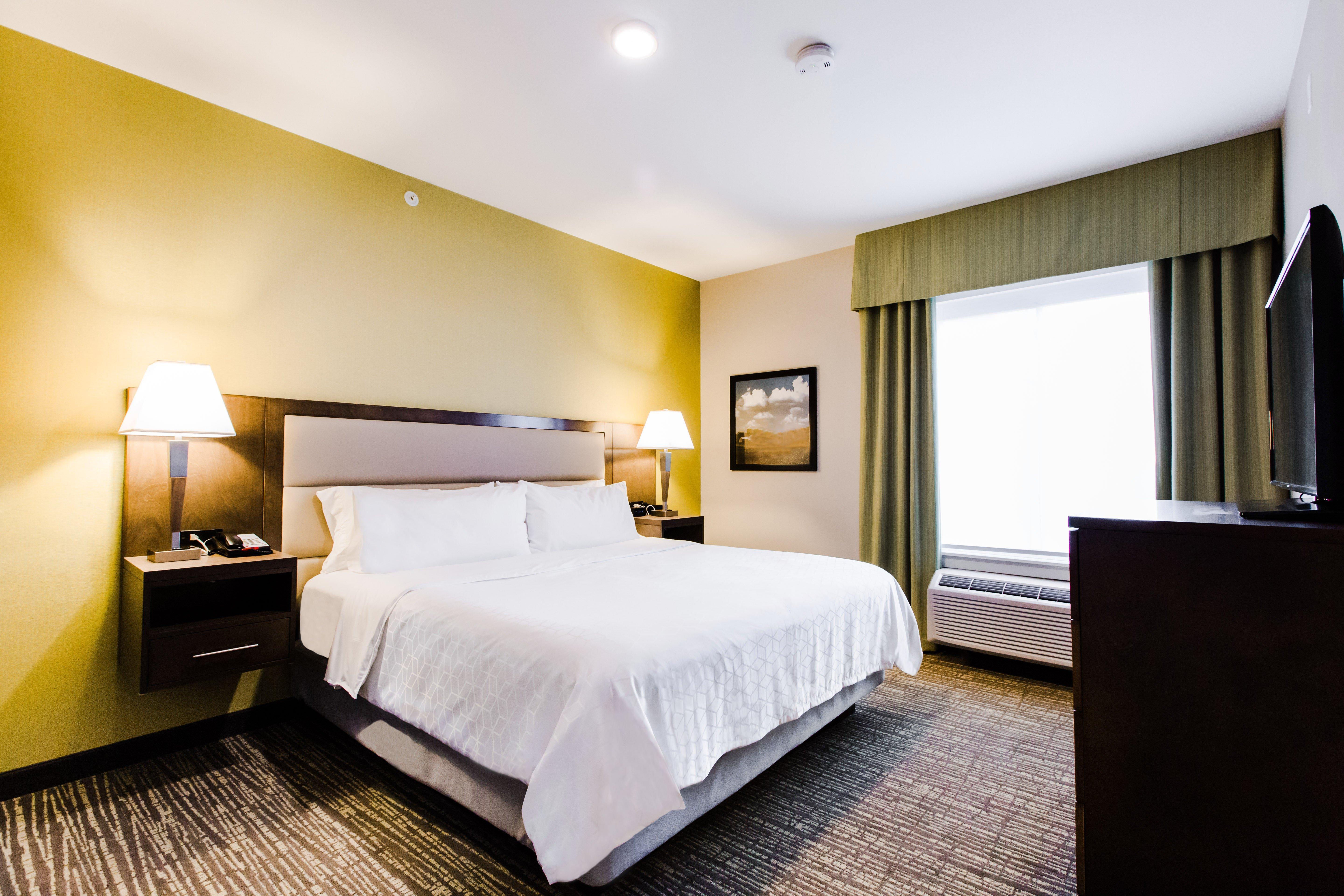 Candlewood Suites West Edmonton - Mall Area By Ihg Экстерьер фото